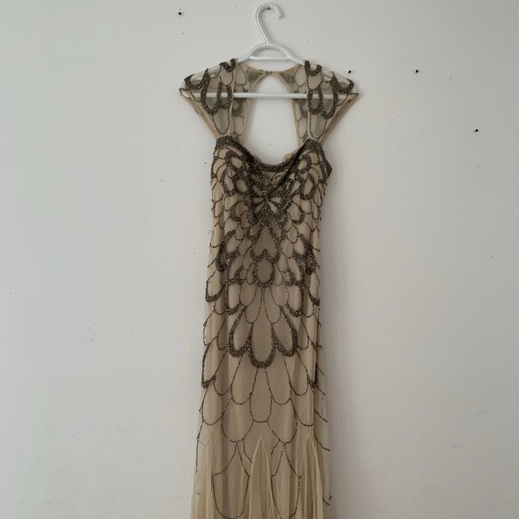 Dress - Picture 2 of 5